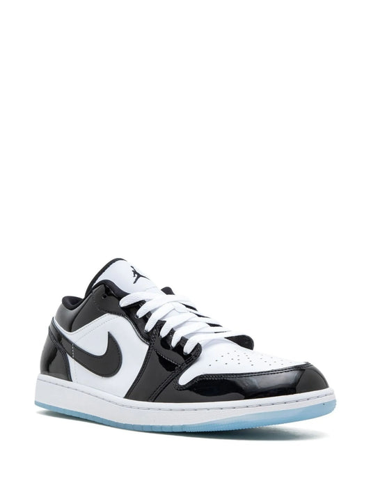 Nike Air Jordan 1 "Concord"
